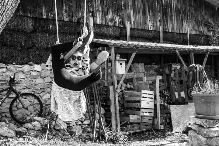 Photographe famille couple enfant papa maman maison valence drome photo shooting lifestyle 10 2.