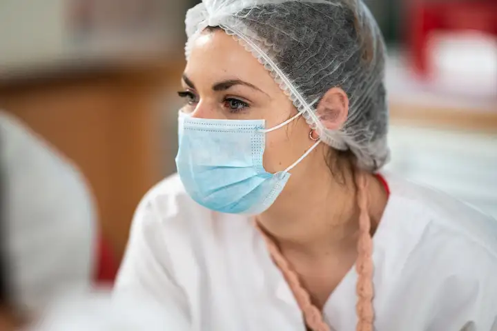 Aurelie lamour photographe reportage medecin covid hopital drome 00053.