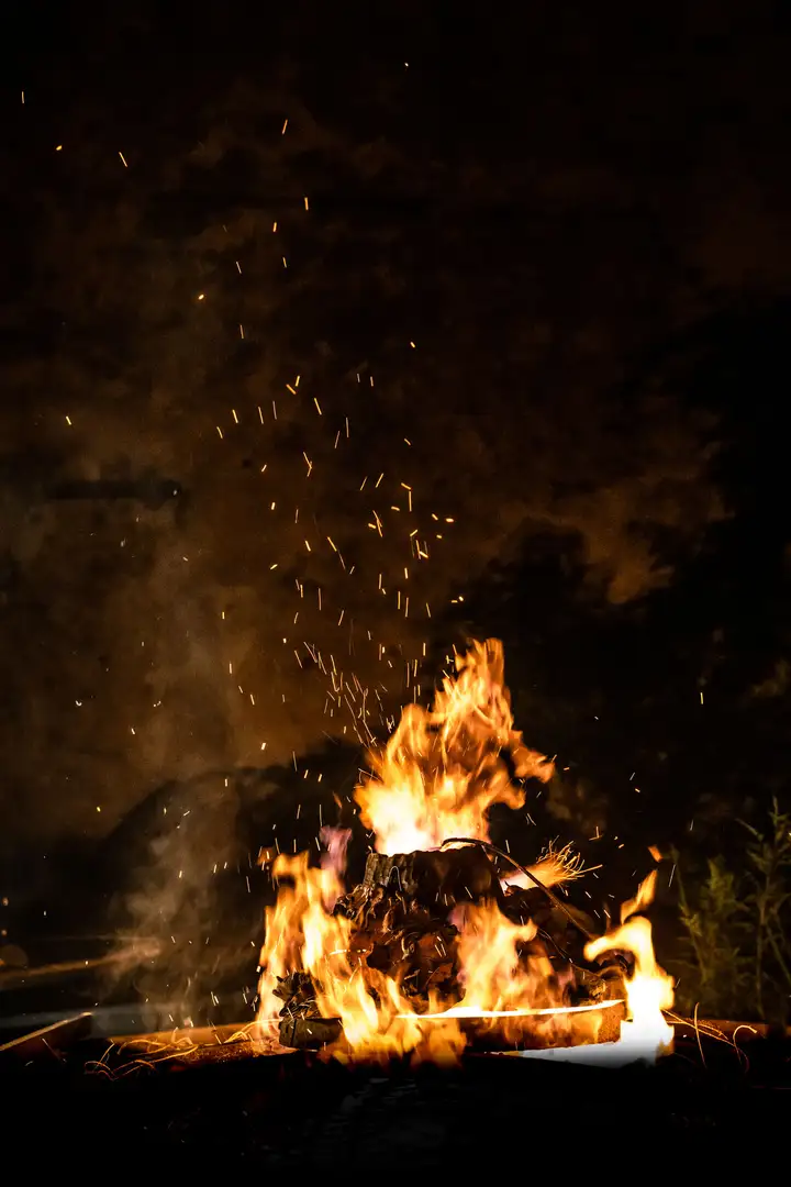 Aurelie lamour photographe livre flammes escarbilles drome 00008.