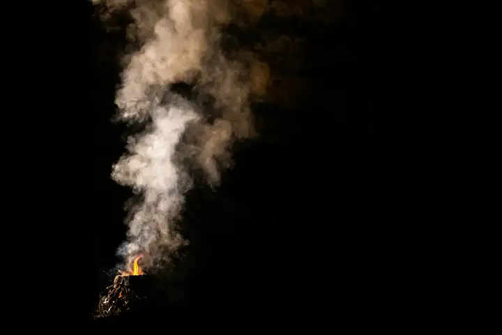 Aurelie lamour photographe livre flammes escarbilles drome 00009.