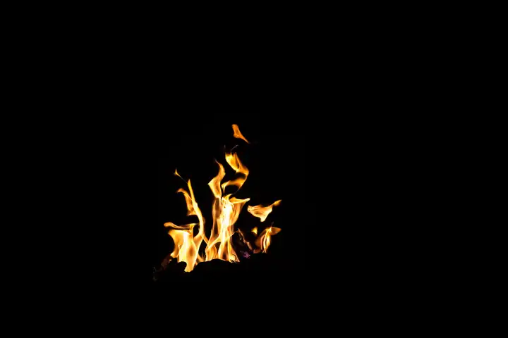 Aurelie lamour photographe livre flammes escarbilles drome 00012.