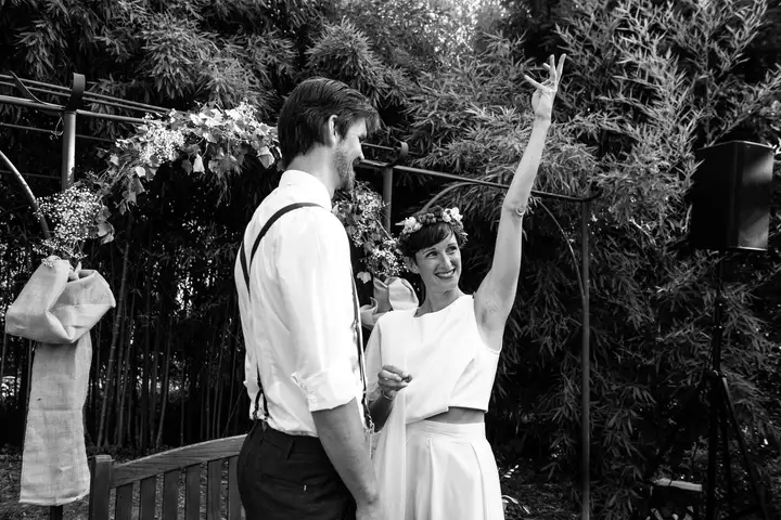 Aurelie lamour photographe mariage alliance bague drome 00014.