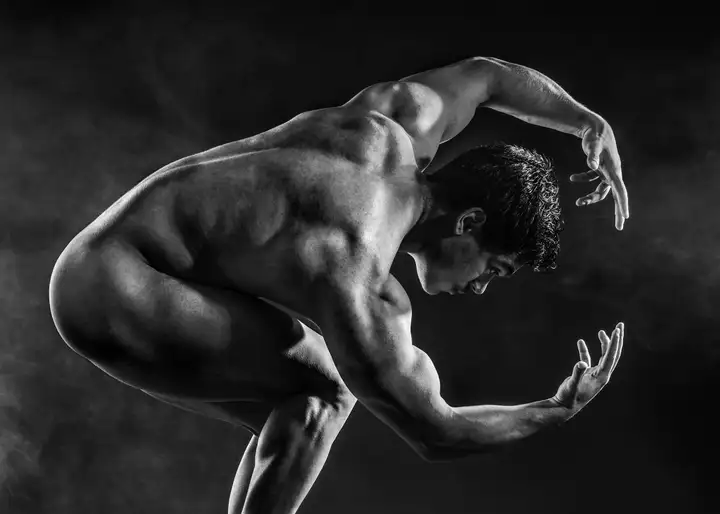 Aurelie lamour photographe portrait ancrage homme muscles nu 2.