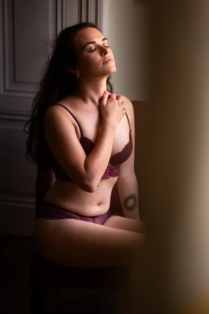 Aurelie lamour photographe reportage femme lingerie 2.