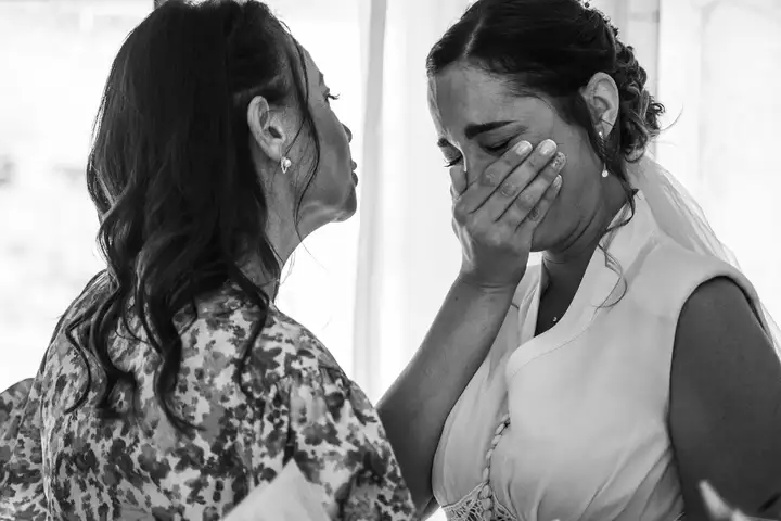 Aurelie lamour photographe drome mariage preparatif maries 5.