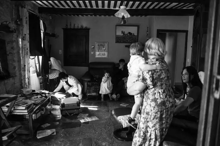 Aurelie lamour photographe drome mariage preparatif maries 8.