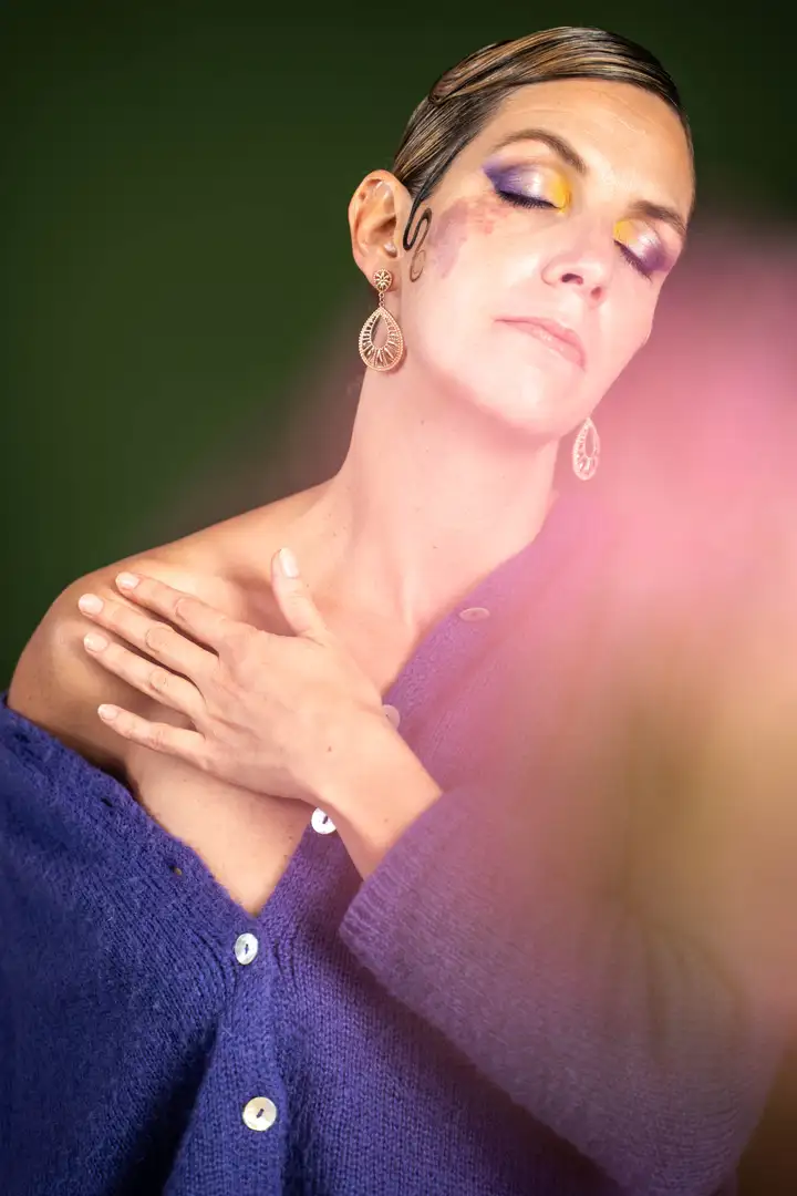 Aurelie lamour photogaphe drome femmes artiste couleur artistique studio.